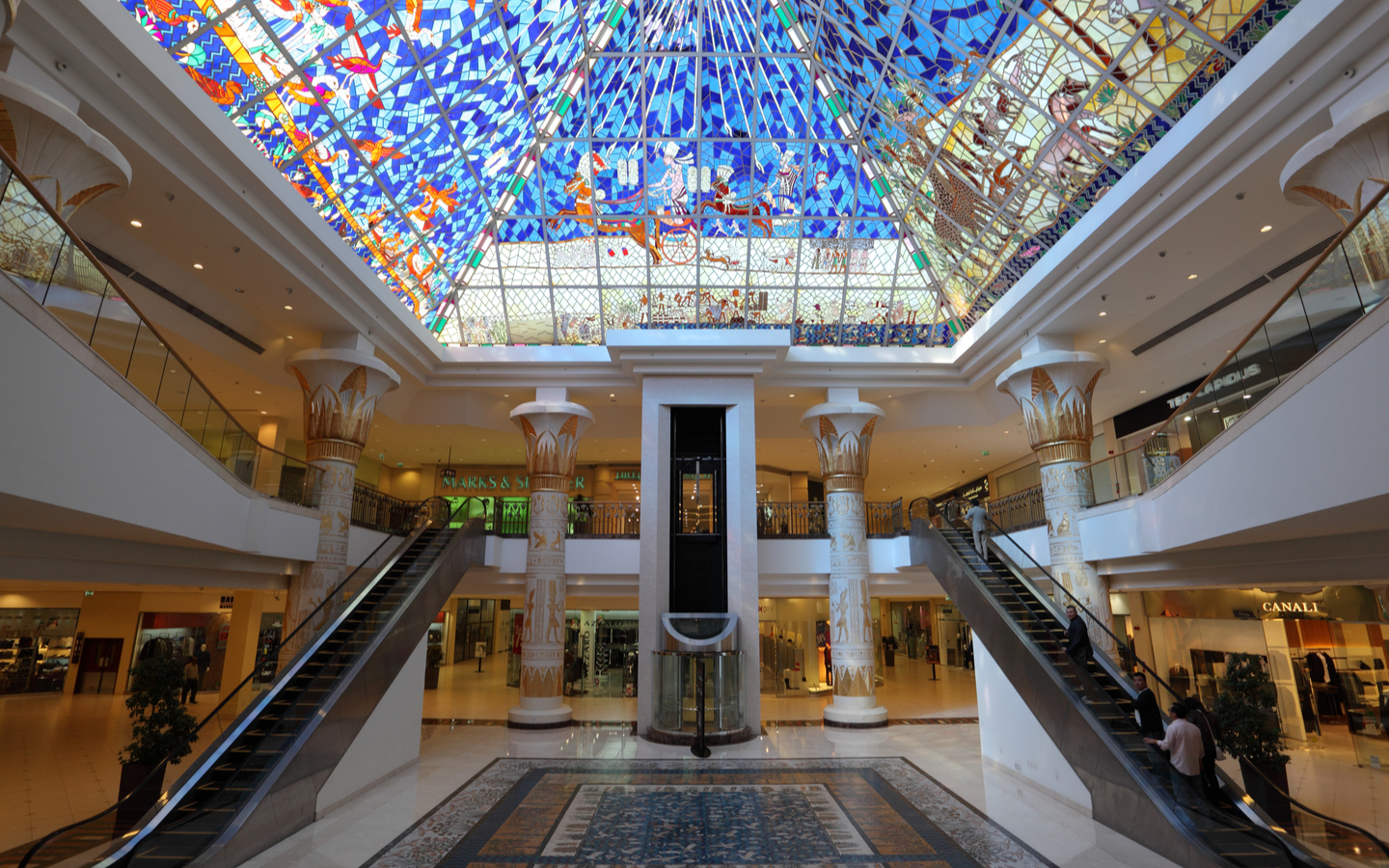 Top 10 Shopping Malls In Dubai: Dubai Mall, Mall of the ...